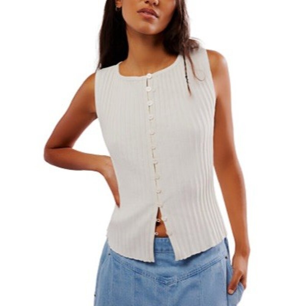 Revolve Song of Style Ribbed Button Front Vest Light Academia Quiet Luxury, M